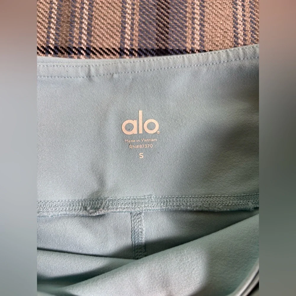 Alo High-Waisted Leggings Mesh Lace Vitality Moto